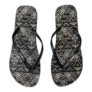 O'Neill Black and White Women's Flip Flops size 10
